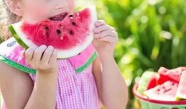 娱乐吃瓜君婴儿,揭秘婴儿的神奇成长之旅